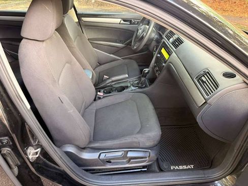 Used 2015 Volkswagen Passat 1.8T S FWD image 13