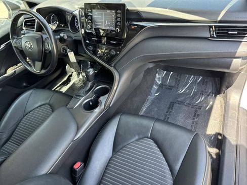Used 2022 Toyota Camry SE image 37