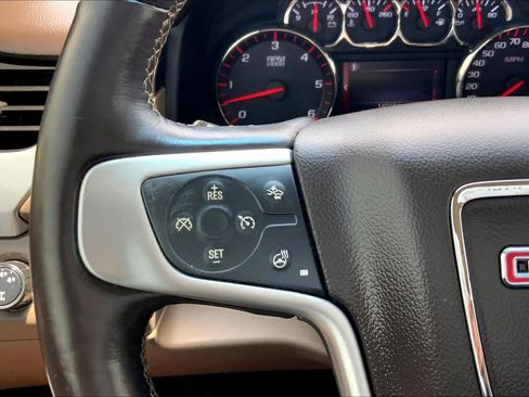 Used 2015 GMC Yukon SLT w/ Open Road Package AWD/4WD image 24