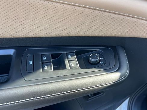 New 2026 Volkswagen Atlas Cross Sport SE FWD image 52
