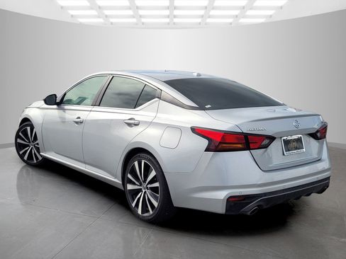 Used 2022 Nissan Altima 2.5 SR image 6