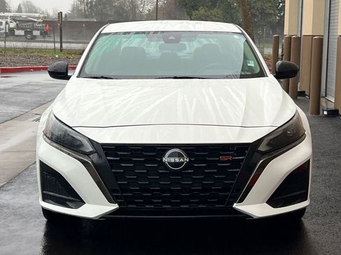 Used 2023 Nissan Altima 2.5 SR image 6