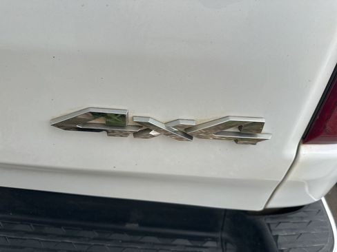 Used 2021 RAM 1500 Laramie image 9