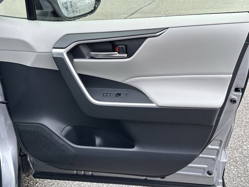 New 2025 Toyota RAV4 XLE image 21