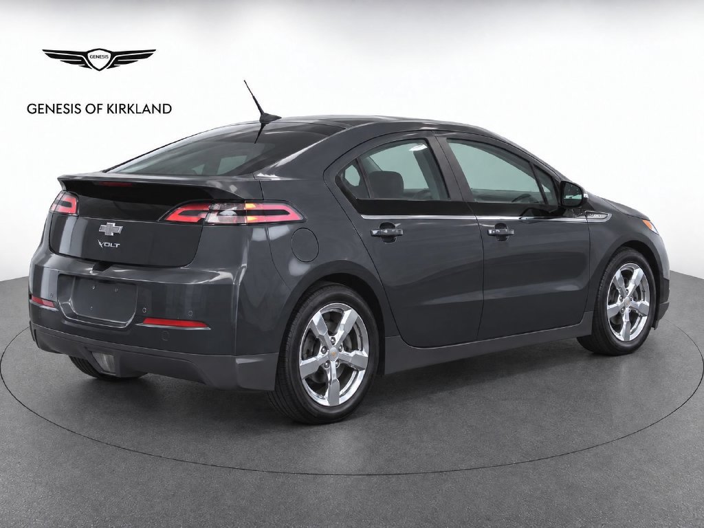 Used 2014 Chevrolet Volt Premium w/ Premium Trim Package FWD image 3