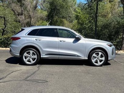 Certified 2025 Audi Q5 Premium w/ Premium Plus