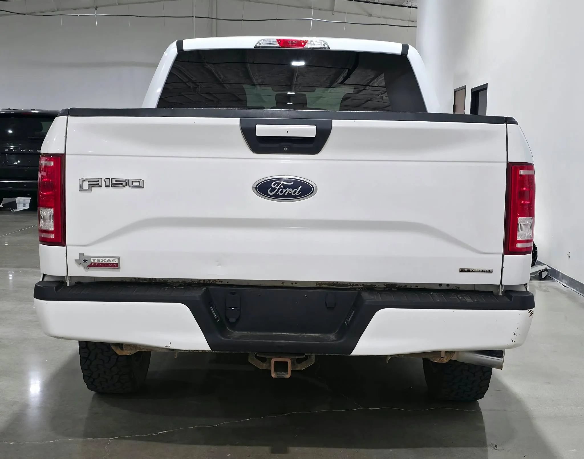 Used 2015 Ford F150 XLT w/ Equipment Group 301A Mid RWD image 4