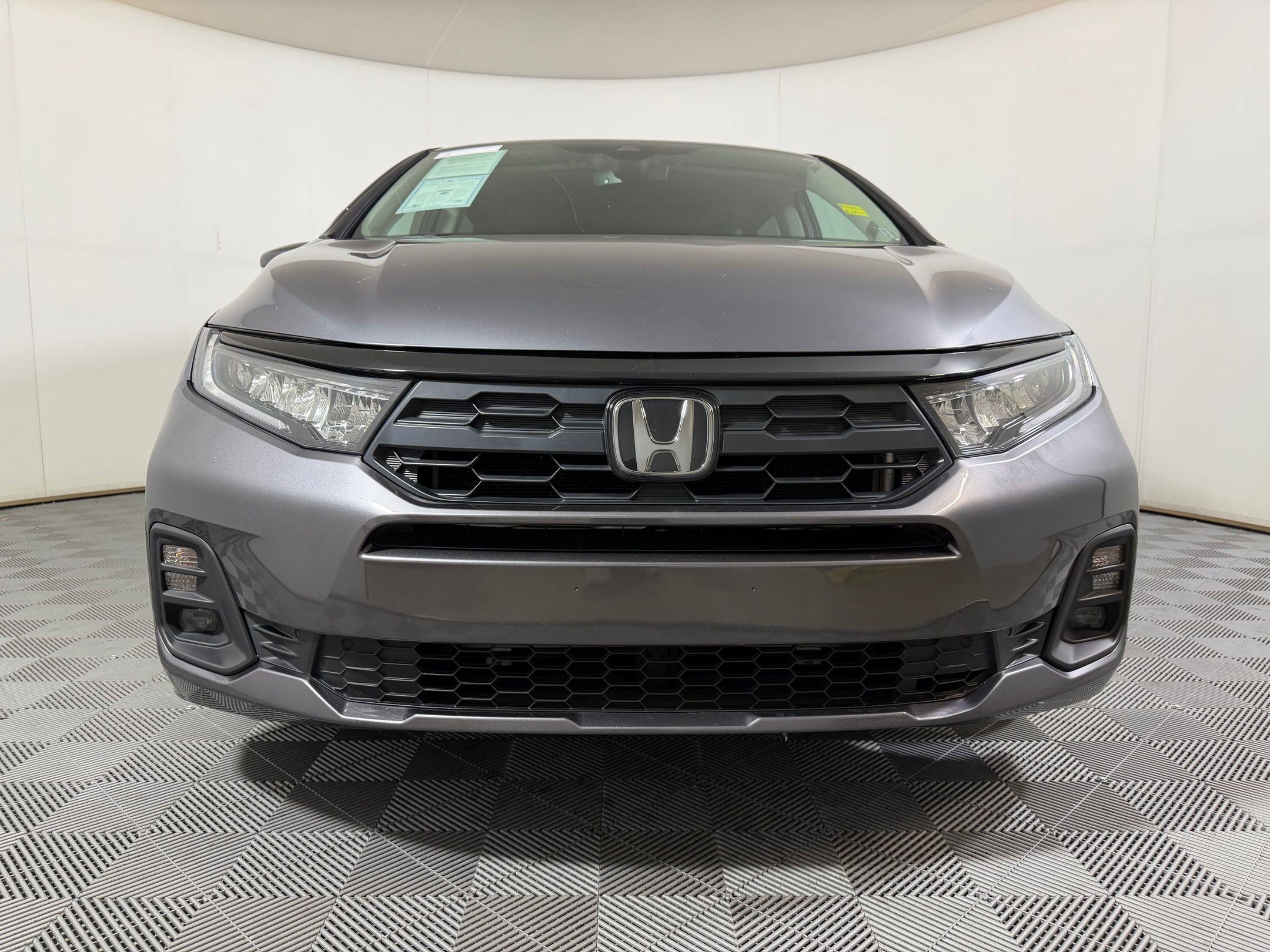 Certified 2025 Honda Odyssey EX-L image 5