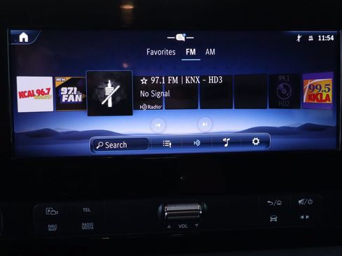 Used 2025 Mercedes-Benz Sprinter 2500 image 36