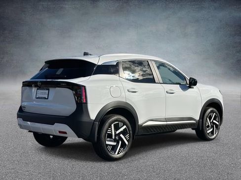 New 2026 Nissan Kicks SV image 2