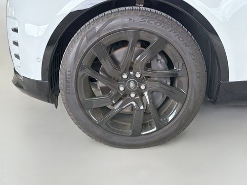 Used 2023 Land Rover Discovery HSE R-Dynamic image 20