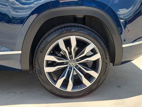 Used 2023 Volkswagen Atlas Cross Sport SEL Premium R-Line AWD/4WD image 34