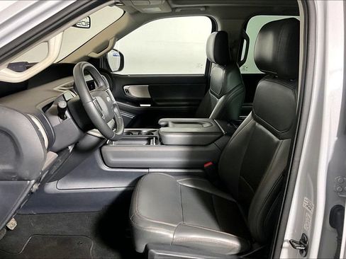 Used 2025 Ford Expedition Max Active AWD/4WD image 20