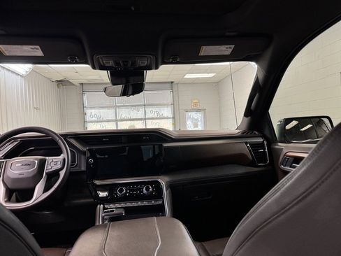 Used 2023 GMC Sierra 1500 Denali w/ Denali Reserve Package image 23