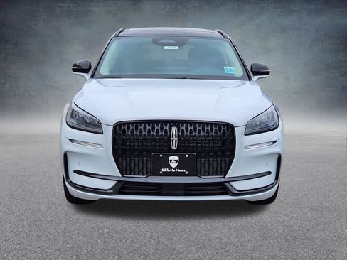 New 2026 Lincoln Corsair Premiere image 2