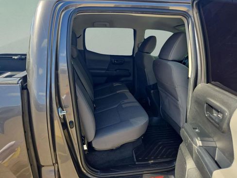 Used 2022 Toyota Tacoma SR5 image 22
