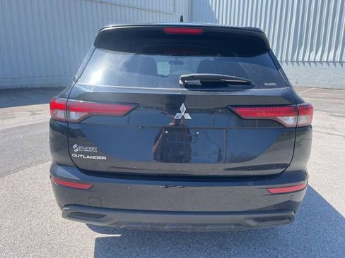 Used 2022 Mitsubishi Outlander ES image 7