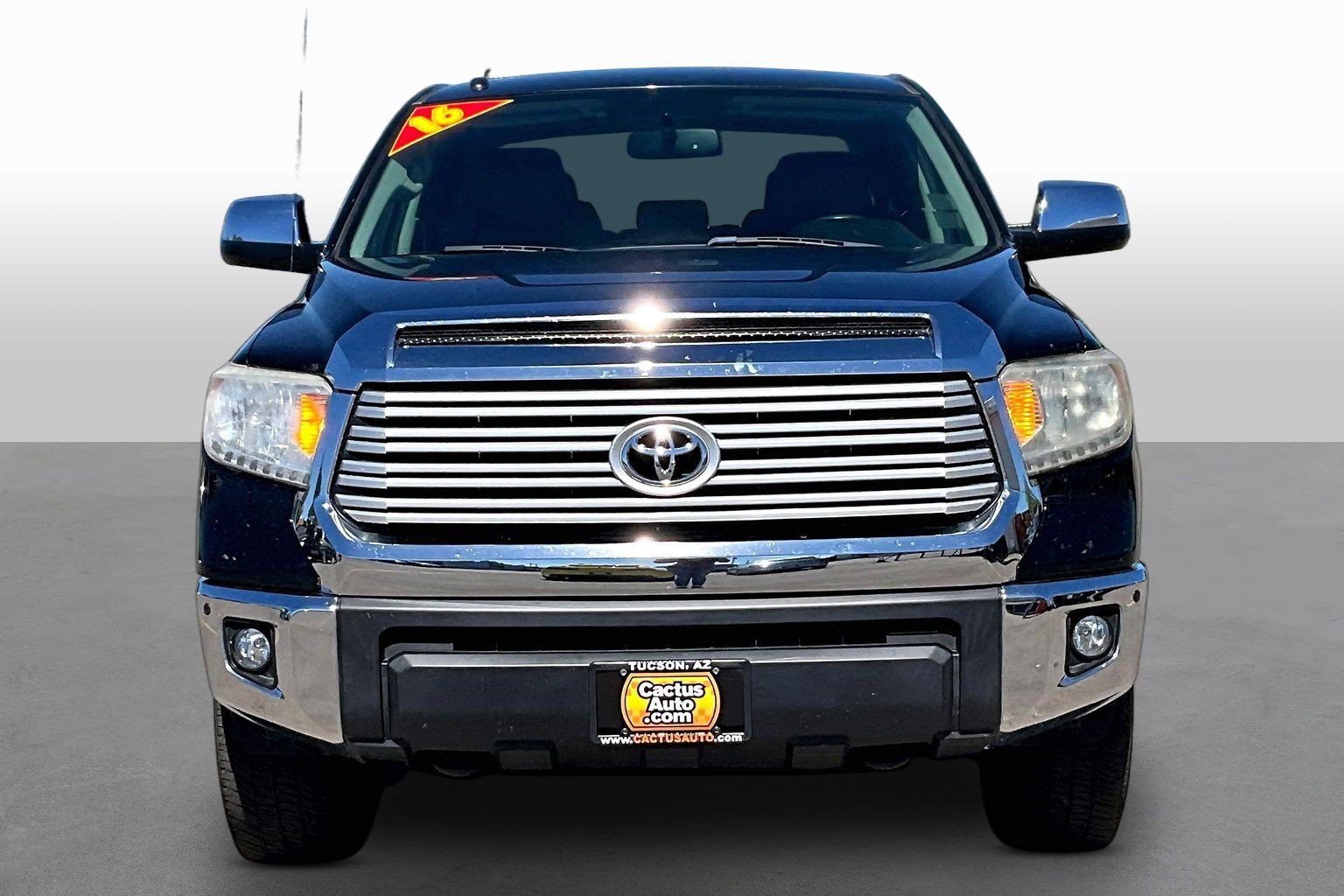 Used 2016 Toyota Tundra Limited w/ Limited Premium Package AWD/4WD image 3