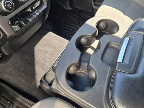 Used 2021 RAM 2500 Big Horn image 16