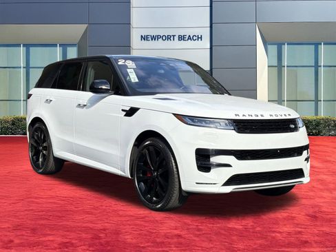 Used 2023 Land Rover Range Rover Sport SE Dynamic image 8