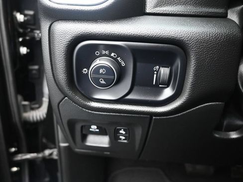 Used 2024 RAM 1500 Big Horn RWD image 12