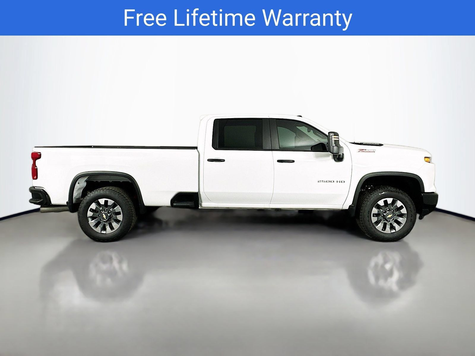 New 2025 Chevrolet Silverado 2500 Custom w/ Custom Value Package AWD/4WD image 9