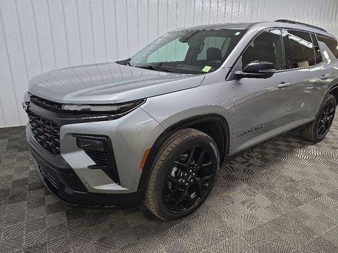 Used 2026 Chevrolet Traverse RS AWD/4WD image 8