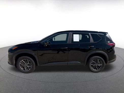 Used 2024 Nissan Rogue S AWD/4WD image 9