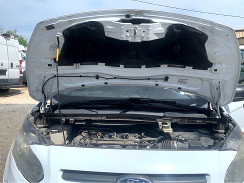 Used 2014 Ford Transit Connect XLT image 30