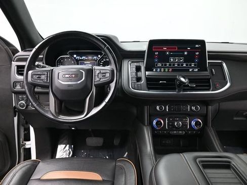 Used 2021 GMC Yukon XL AT4 w/ Rear Media and Nav Package AWD/4WD image 17