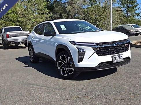 New 2026 Chevrolet Trax RS w/ Driver Confidence Package image 3