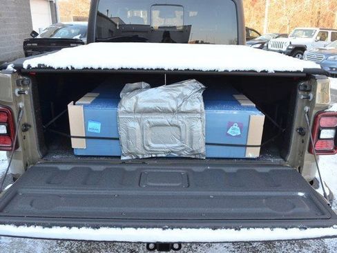 New 2026 Jeep Gladiator Willys image 32