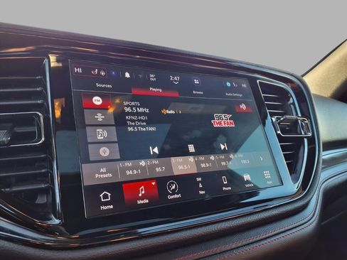 Used 2023 Dodge Durango GT image 5