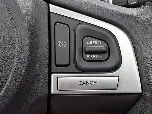 Used 2017 Subaru Forester 2.5i Limited AWD/4WD image 19