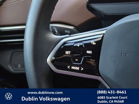 Used 2023 Volkswagen ID.4 Pro image 20