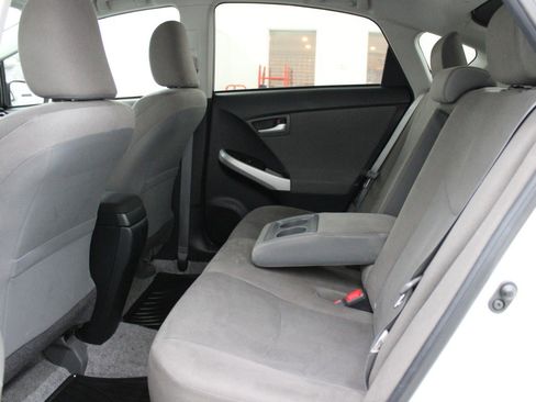 Used 2015 Toyota Prius Three image 8