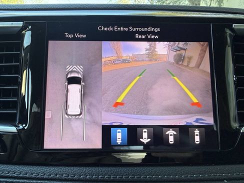 Used 2018 Chrysler Pacifica Limited w/ Advanced Safetytec Group image 19