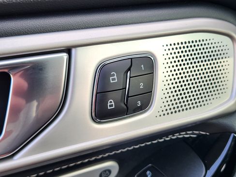 Used 2021 Ford Explorer ST w/ Equipment Group 401A image 27