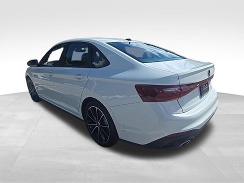 Used 2025 Volkswagen Jetta GLI Autobahn FWD image 3