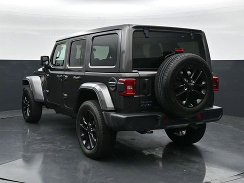 Used 2025 Jeep Wrangler Unlimited Sahara w/ Safety Group AWD/4WD image 8