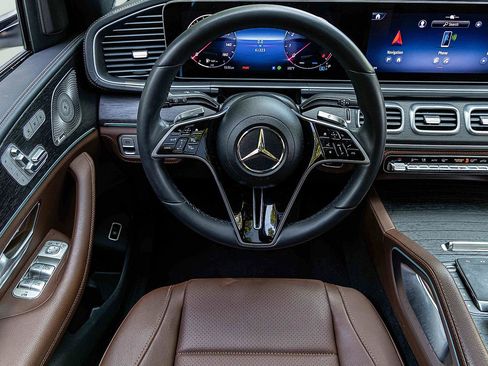 Used 2024 Mercedes-Benz GLE 350 4MATIC image 19