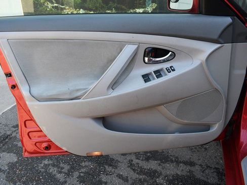 Used 2011 Toyota Camry LE w/ LE Extra-Value Pkg FWD image 13