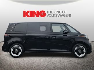 New 2025 Volkswagen ID. Buzz Pro S video 2