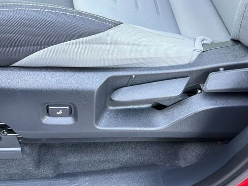 Used 2025 Toyota Tacoma TRD Off-Road image 14