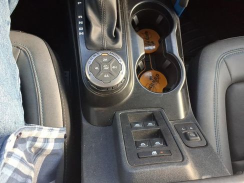 Used 2022 Ford Bronco Black Diamond w/ Sasquatch Package image 12