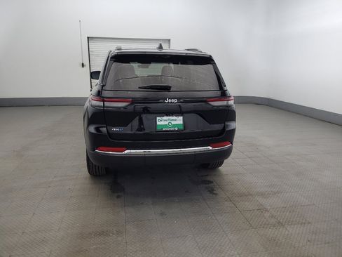 Used 2022 Jeep Grand Cherokee Limited 4xe w/ Luxury Tech Group II AWD/4WD image 6