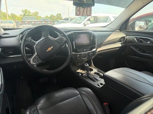 Used 2018 Chevrolet Traverse Premier w/ Redline Edition AWD/4WD image 9