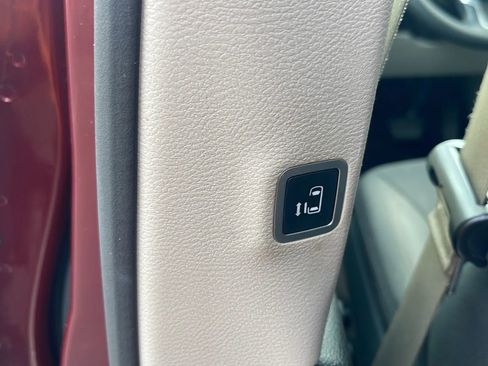 Used 2019 Chrysler Pacifica Touring Plus w/ Tire & Wheel Group image 13