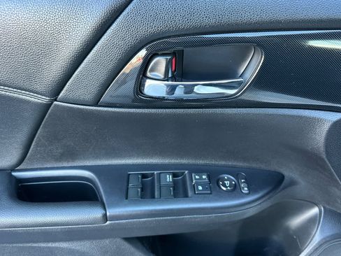Used 2015 Honda Accord Sport image 12