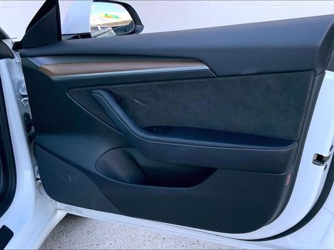 Used 2021 Tesla Model 3 Standard Range Plus RWD image 28